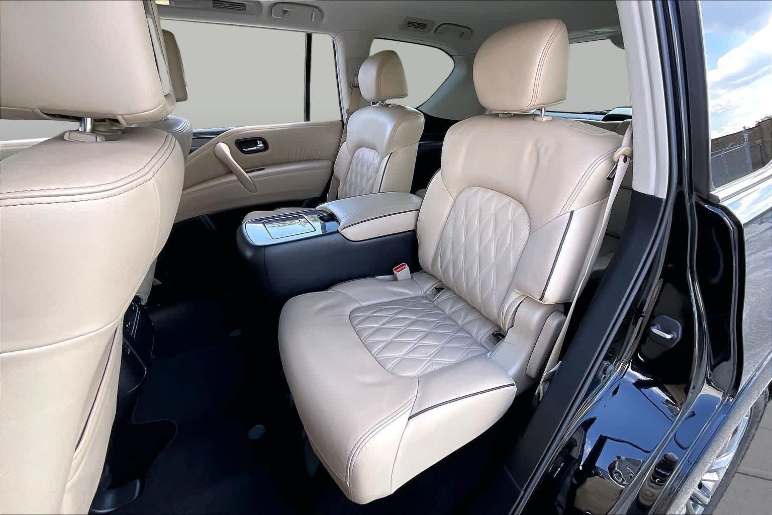 Used 2023 Super Black Nissan Platinum image 19
