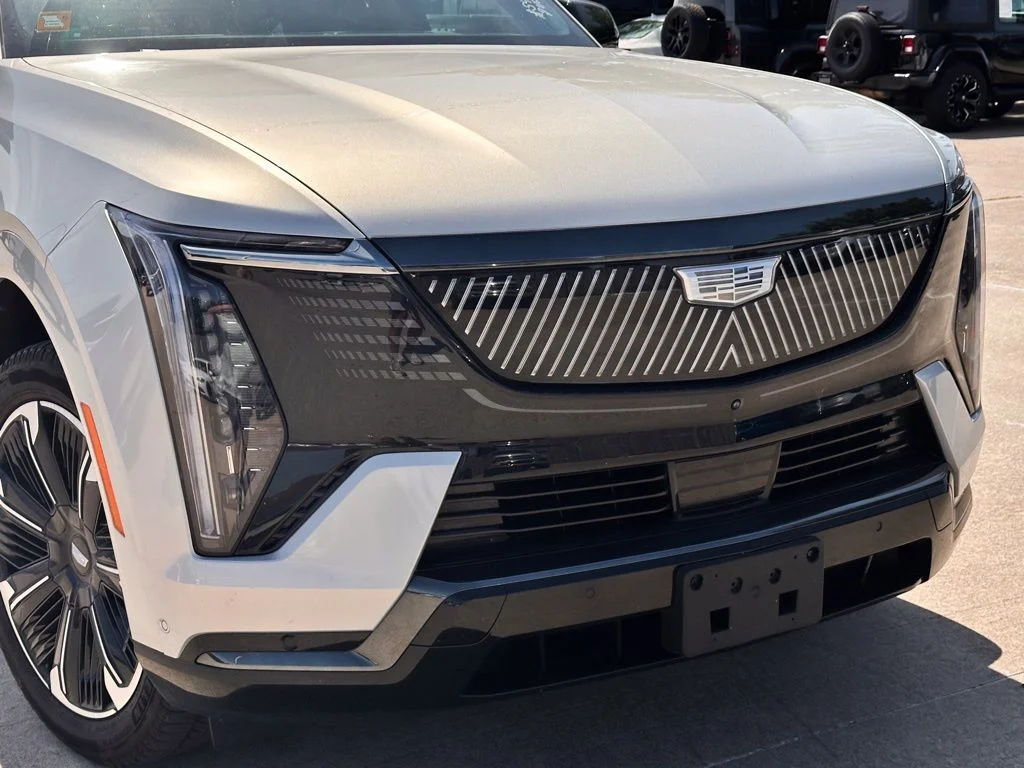 Used 2025 Cadillac Escalade IQ Sport 1 with VIN 1GYTEEKL9SU104611 for sale in Hurst, TX