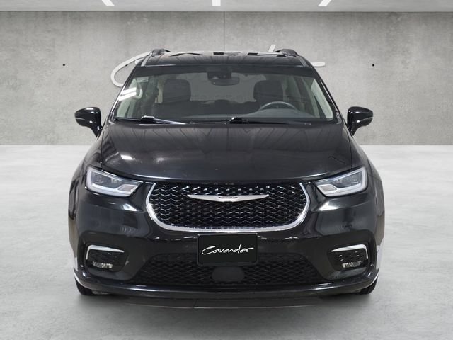 Used 2022 Black Chrysler Touring L image 18