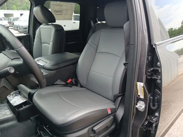 New 2026 Granite Crystal Metallic Clearcoat RAM Tradesman image 28