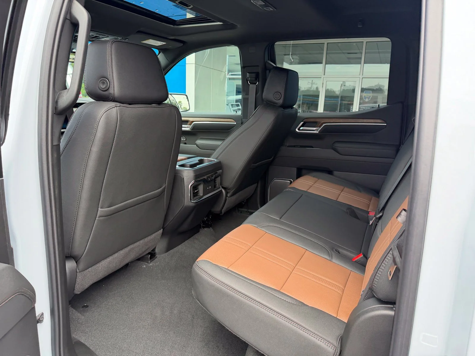 New 2026 Polar White Tricoat Chevrolet High Country image 21