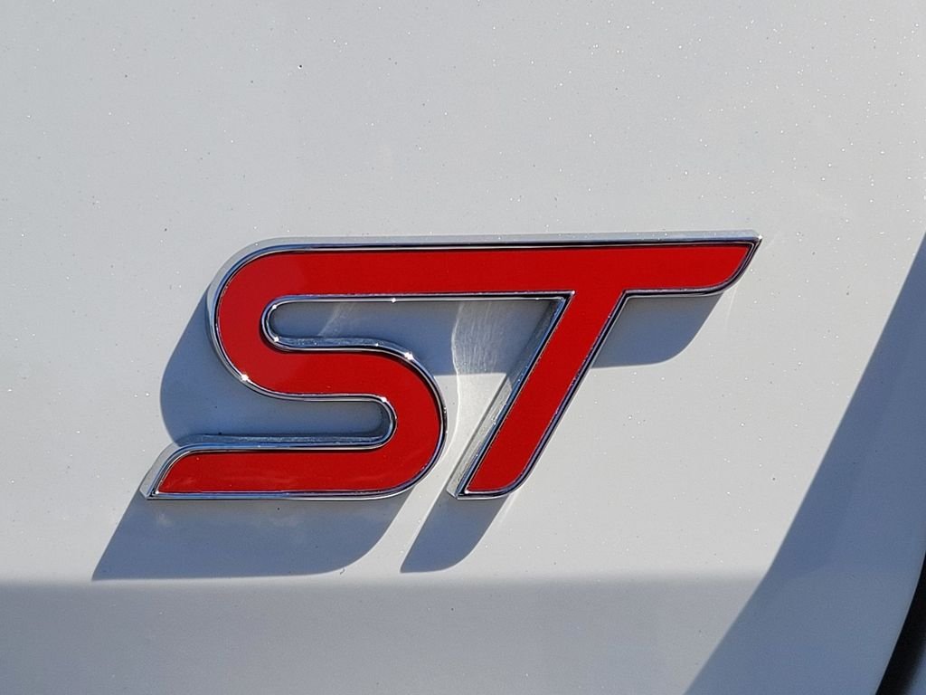 2023 Ford Explorer ST - Photo 11