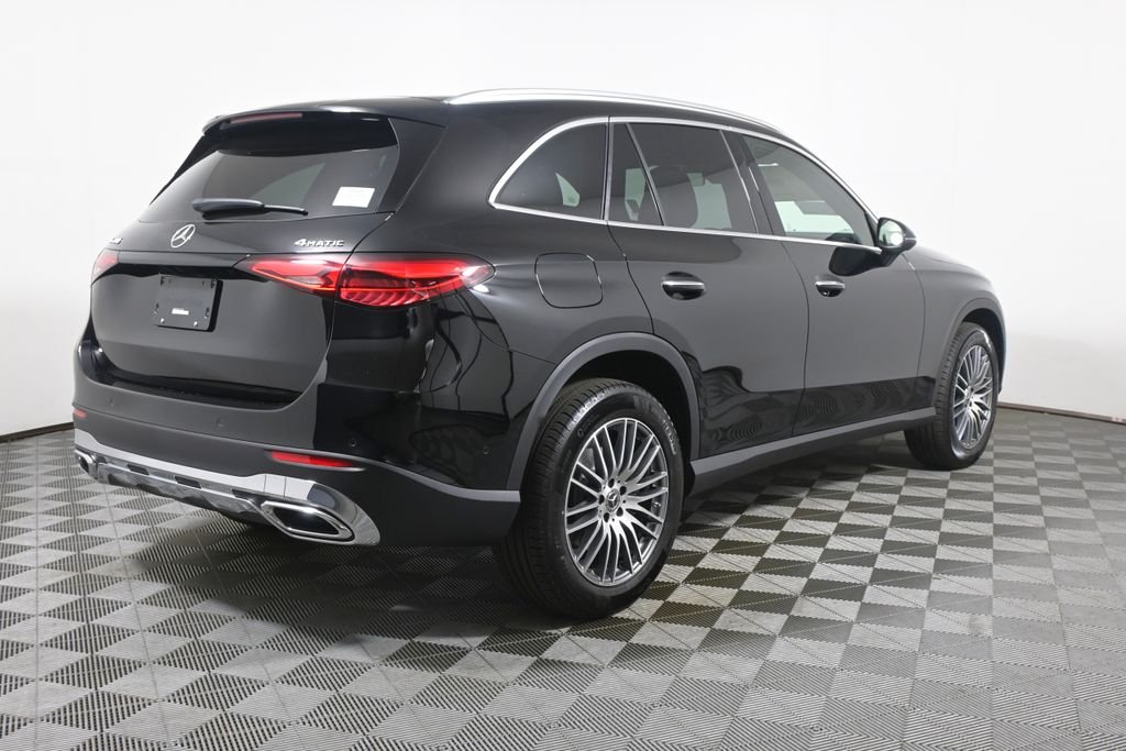 Used 2026 Black Mercedes-Benz GLC 300 image 7