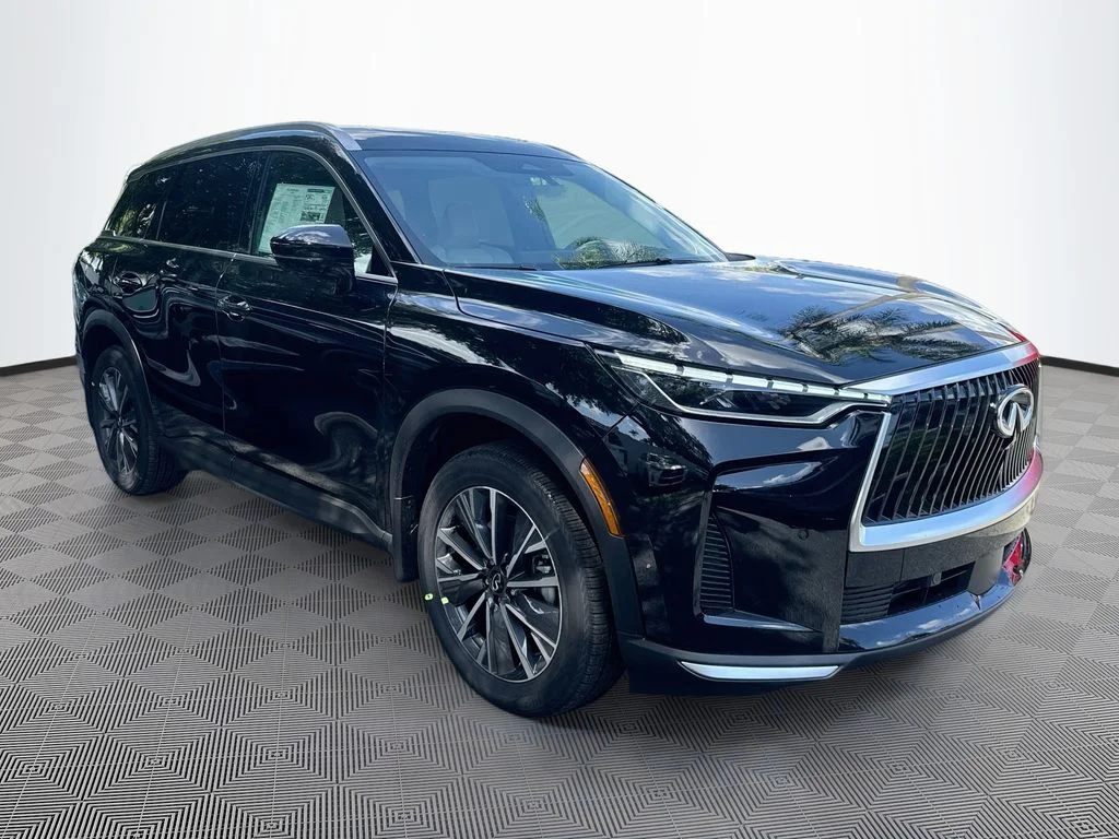 New 2027 MINERAL BLACK INFINITI Luxe FWD image 3