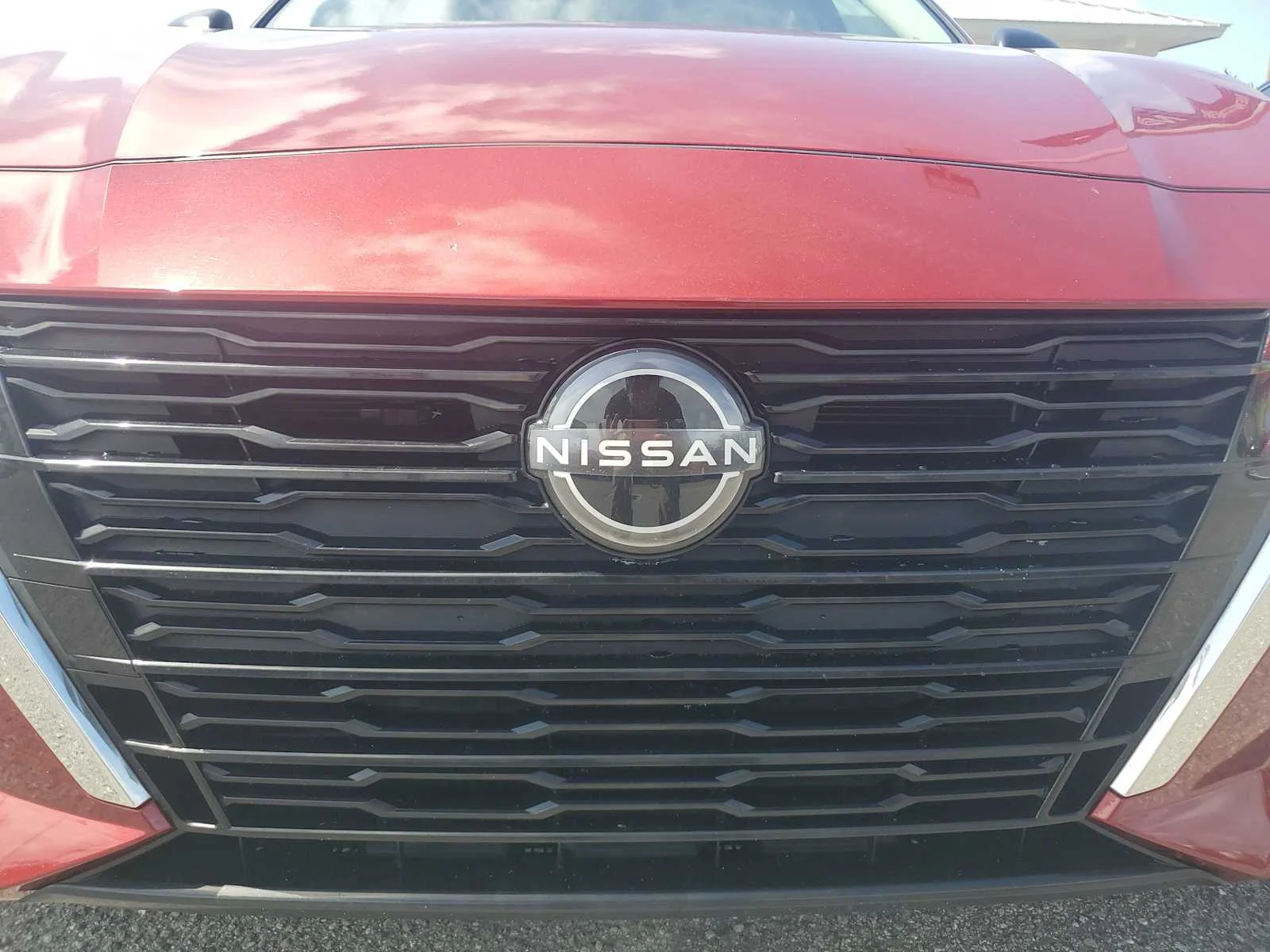 Used 2025 Gray Nissan SV image 17