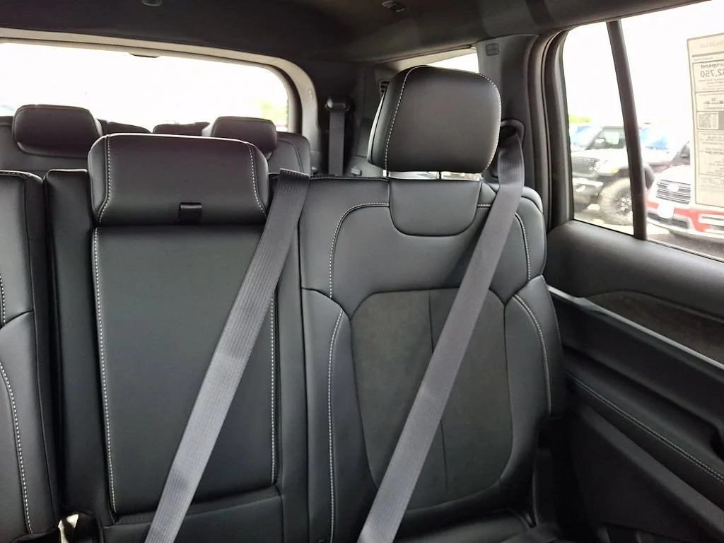 New 2026 Bright White Clearcoat Jeep Laredo Altitude image 15
