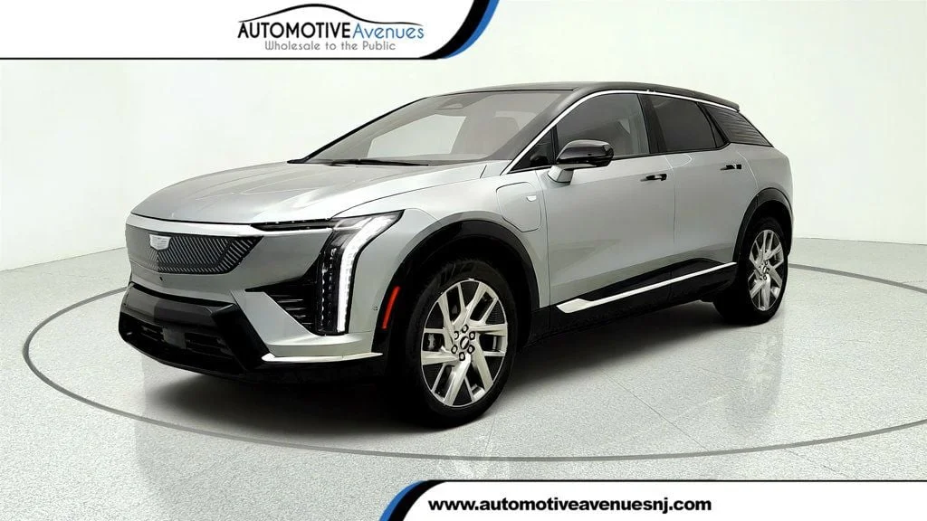 Used 2026 Argent Silver Metallic Cadillac 4dr Premium Luxury image 1