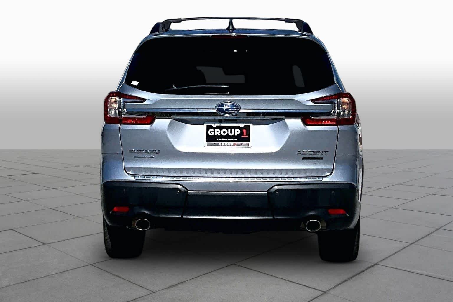 Used 2023 Ice Silver Metallic Subaru Limited image 5