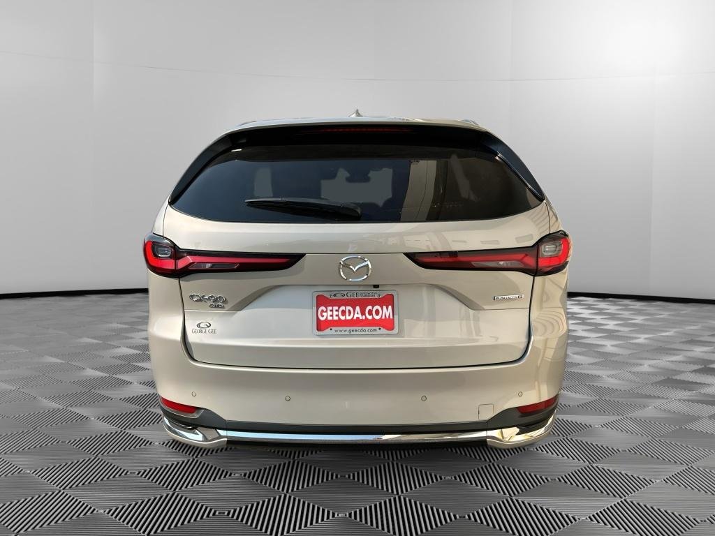 Used 2025 Platinum Quartz Mazda S Premium Plus Package image 5