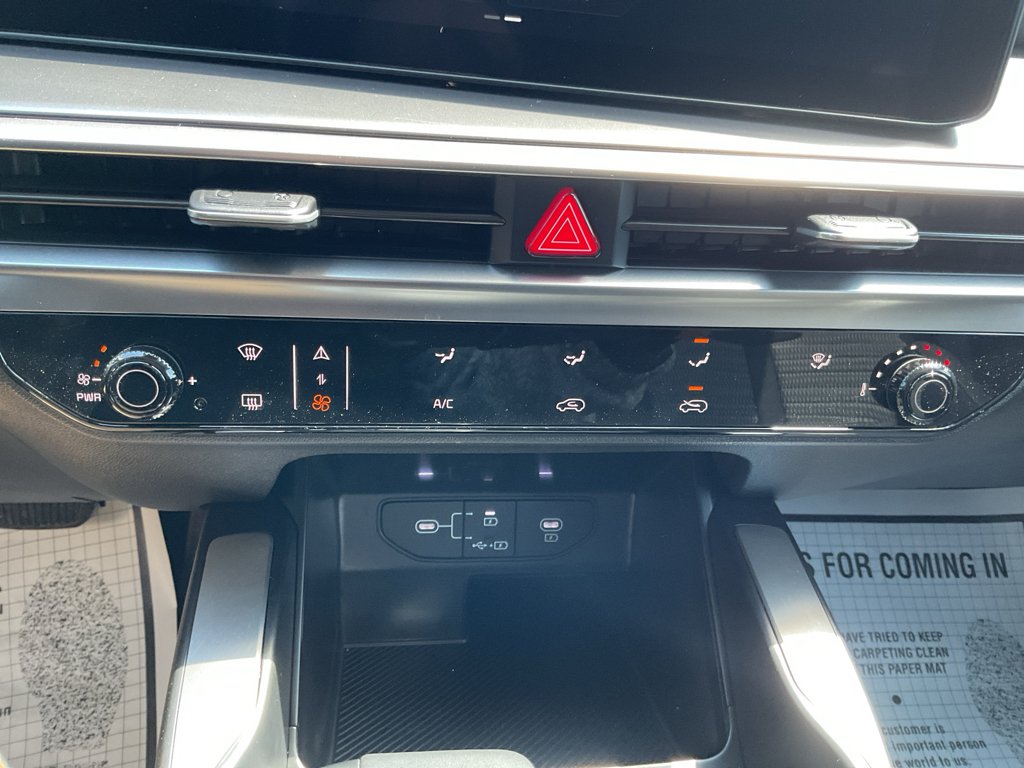 Used 2026 Ivory Silver Kia LX image 29