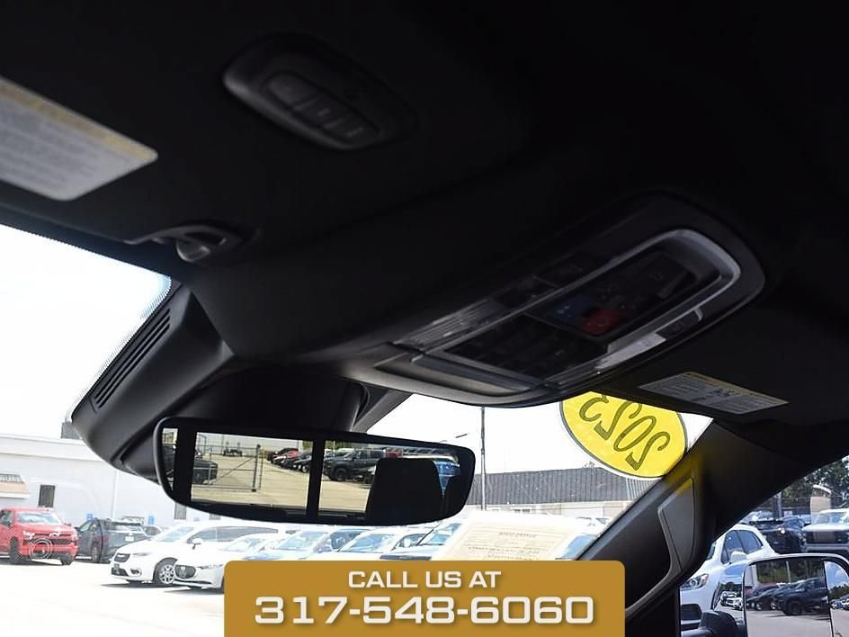 Used 2023 Billet Silver Met Ram Laramie image 32