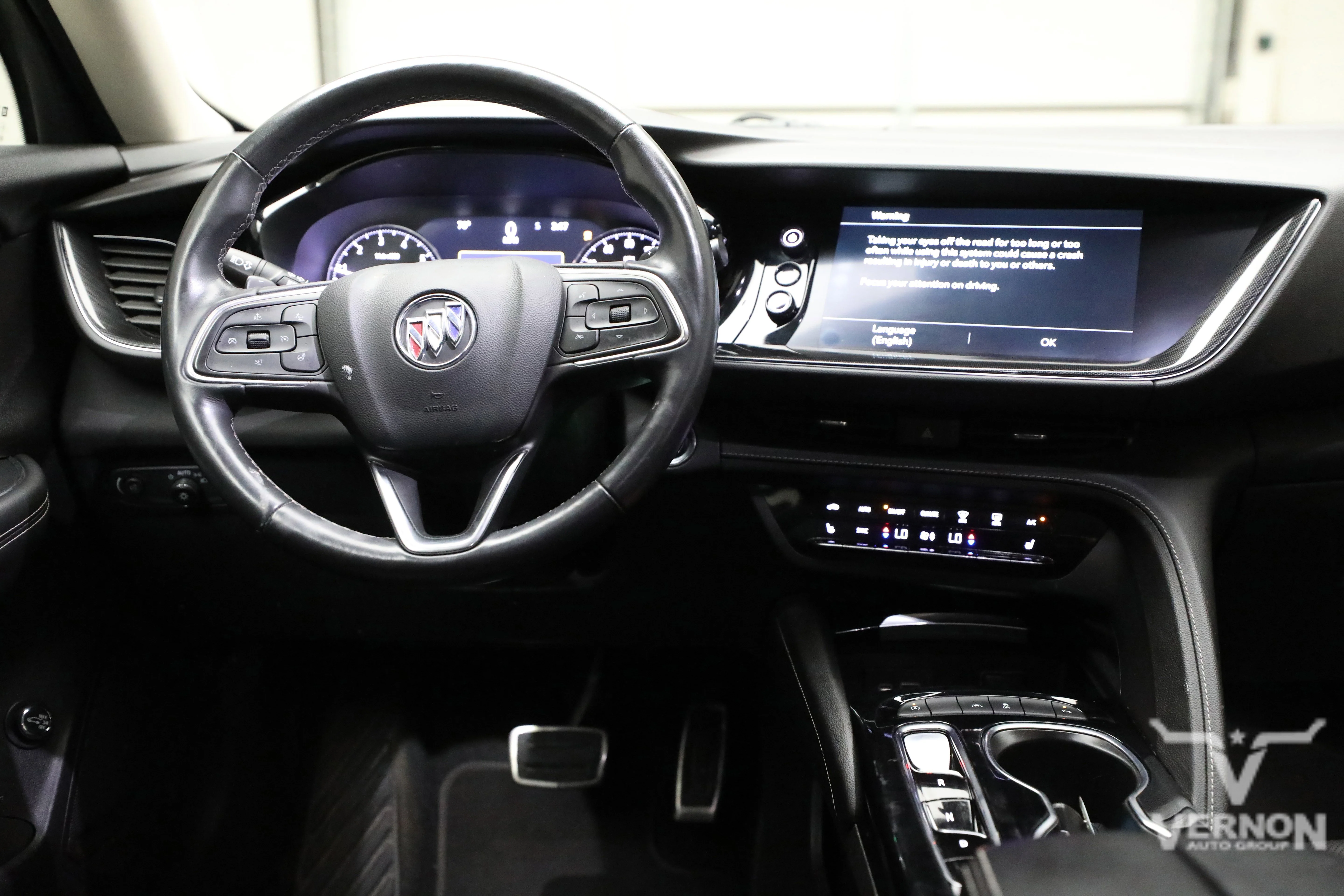 Pre-Owned 2022 Buick Envision Essence
