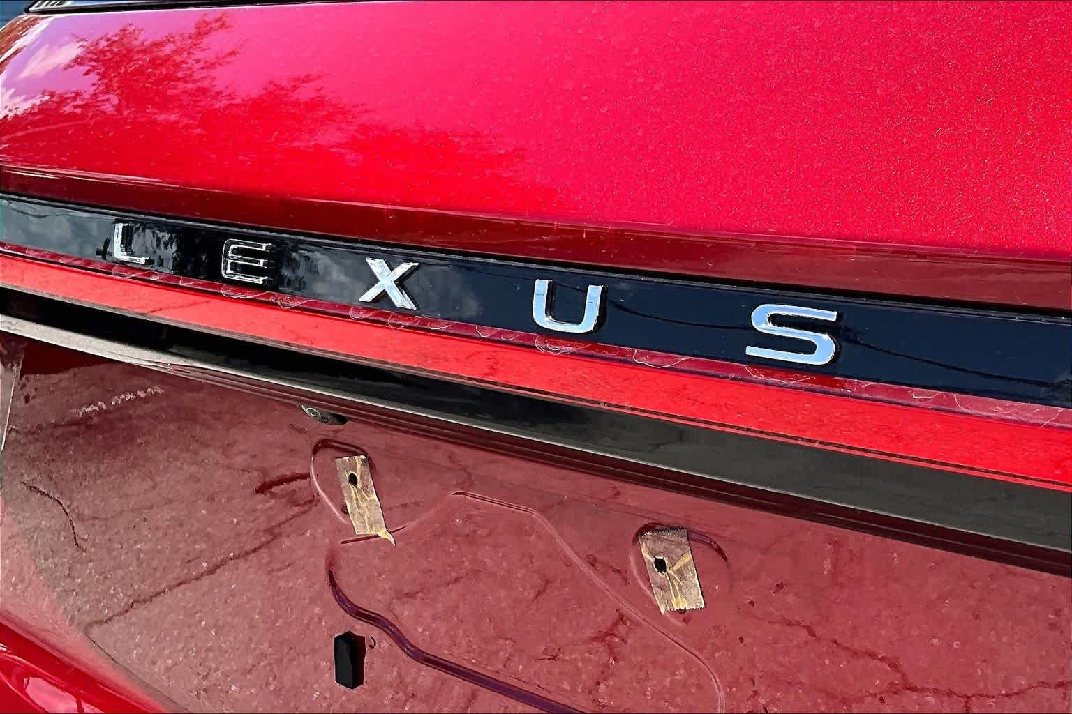 Used 2024 Matador Red Mica Lexus Premium image 30