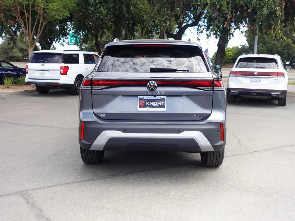 New 2026 Platinum Gray Metallic Volkswagen SE image 8
