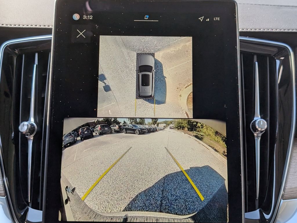 2026 Volvo XC90 Plus - Photo 27