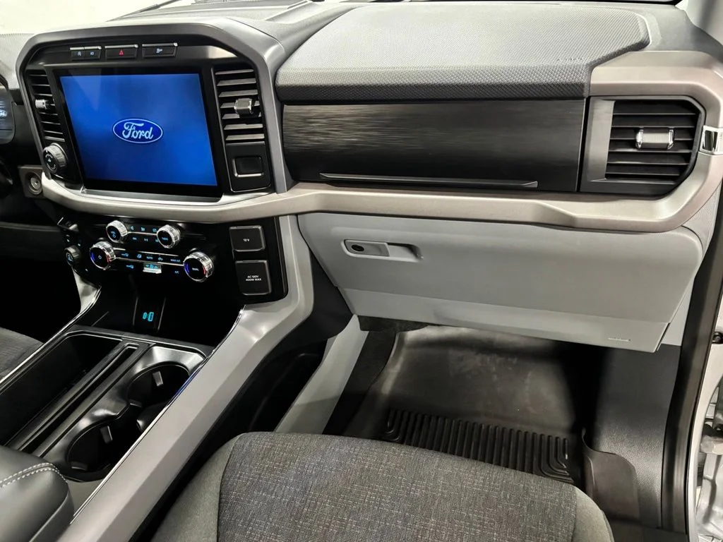 Used 2024 Silver Ford XLT image 21