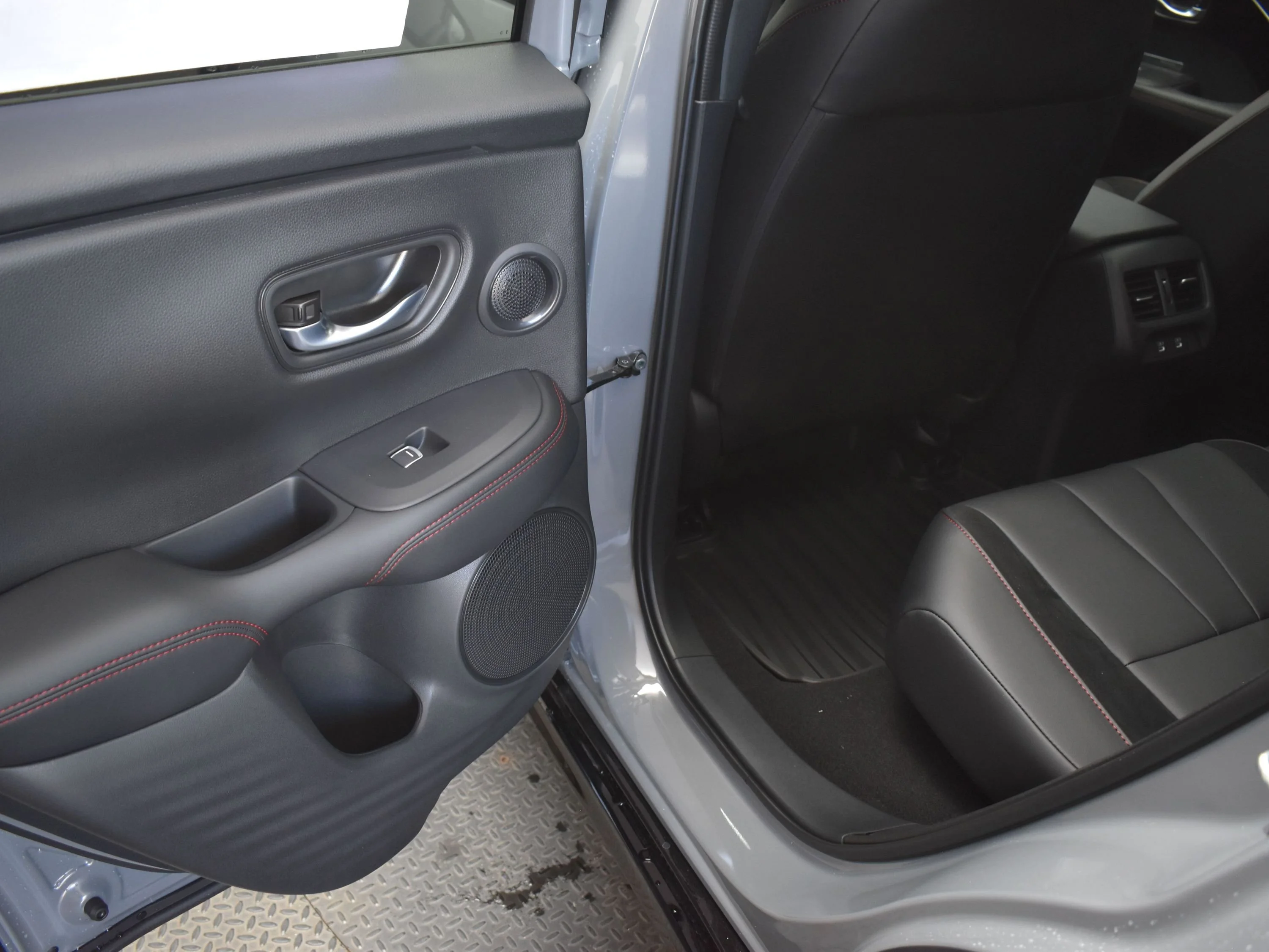 New 2025 Urban Gray Pearl Acura w/A-Spec Advance Package image 20