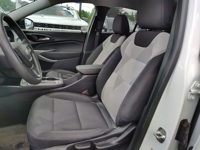 Used 2024 White Chevrolet LS image 9