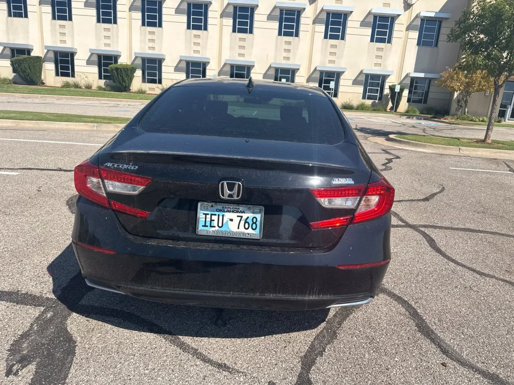 Used 2018 Black Honda LX image 6