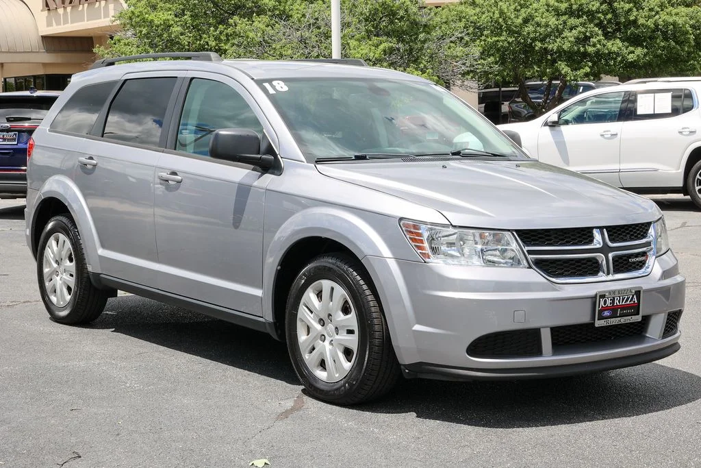 Used 2018 Silver Dodge SE image 22