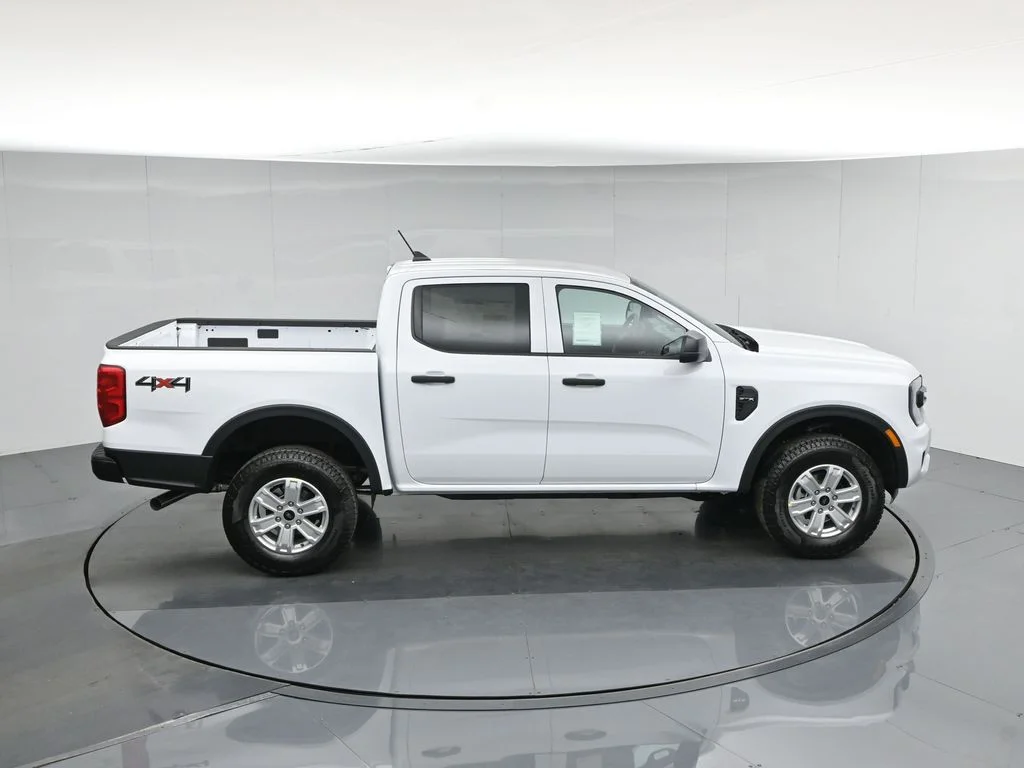 New 2026 Oxford White Ford XL image 40