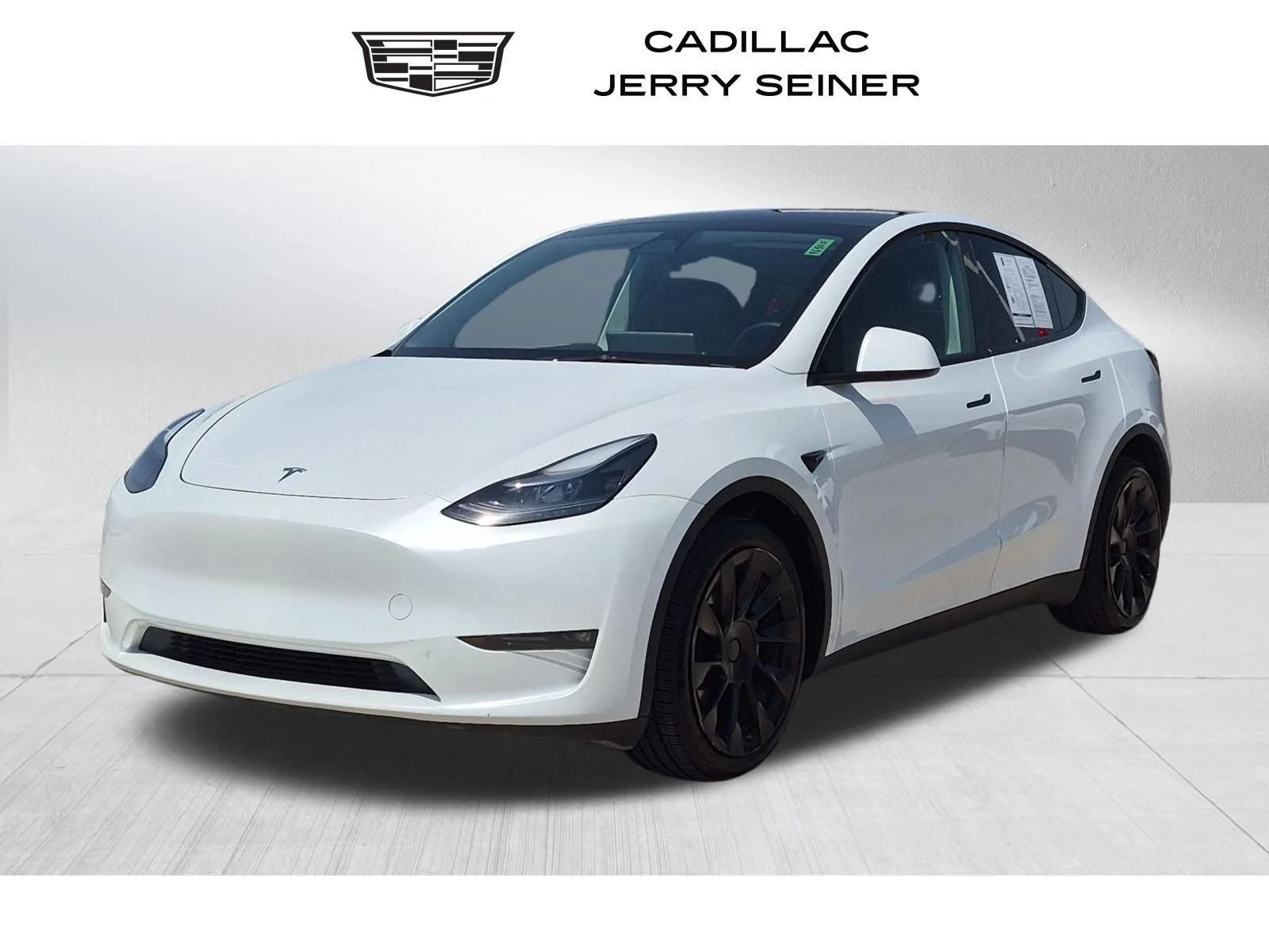 Used 2023  Tesla Long Range image 1
