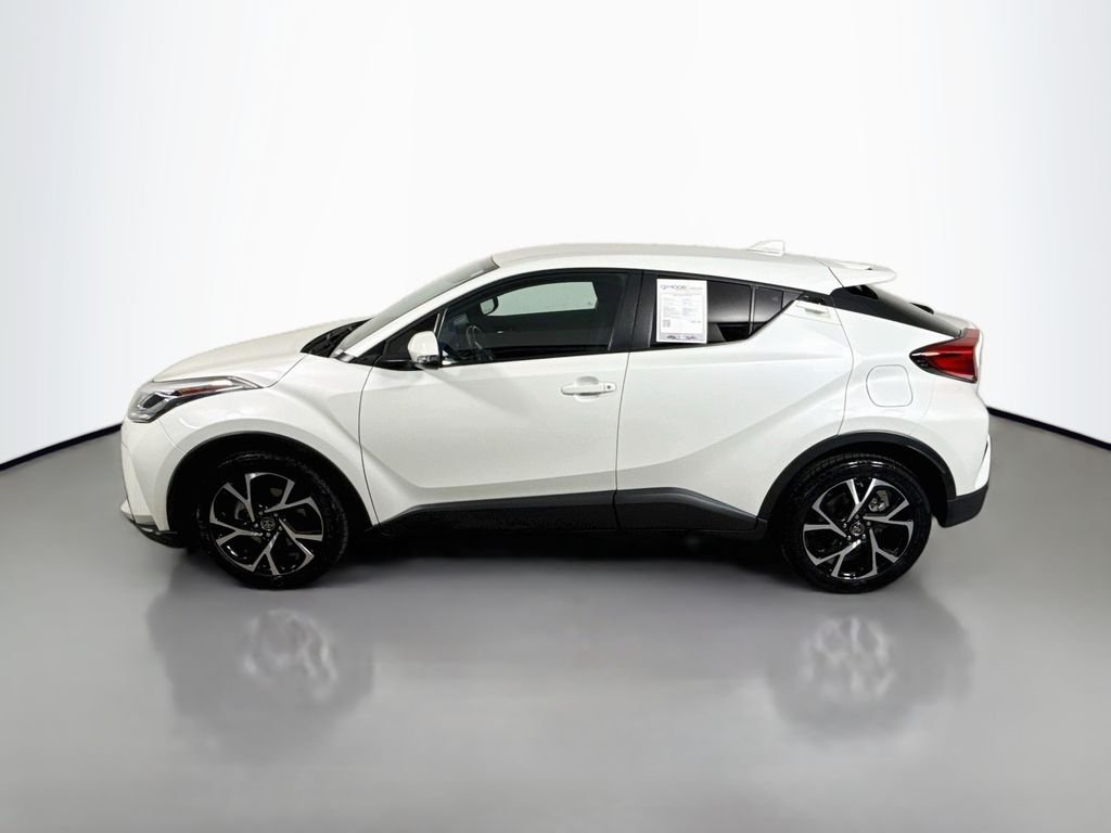 Used 2021 Blizzard Pearl Toyota XLE image 4