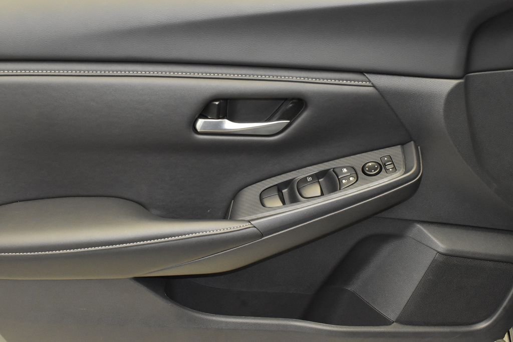 2025 Nissan Sentra SV - Photo 10