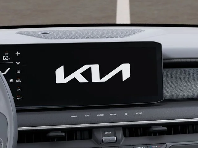 New 2026 Glacial White Pearl Kia Wind AWD image 20