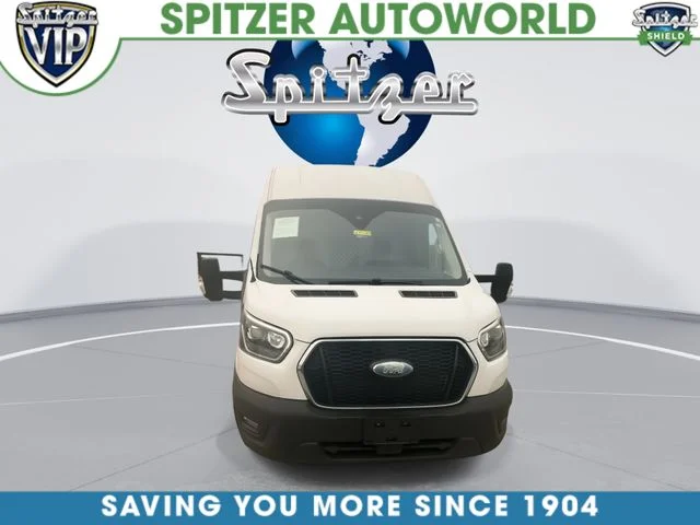 Used 2023 White Ford Base image 3