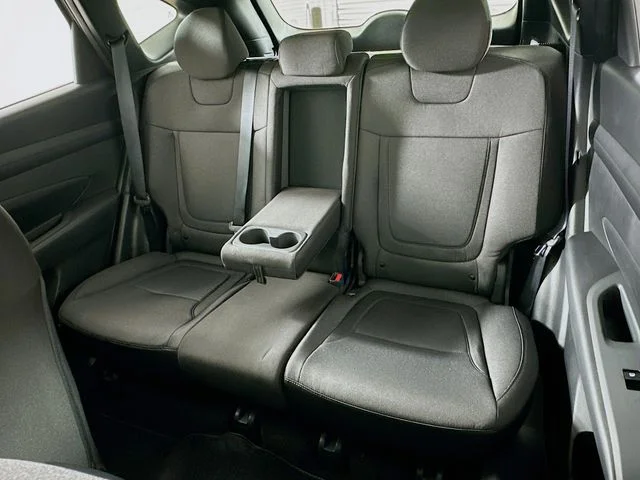 New 2026 Hyundai TUCSON SE