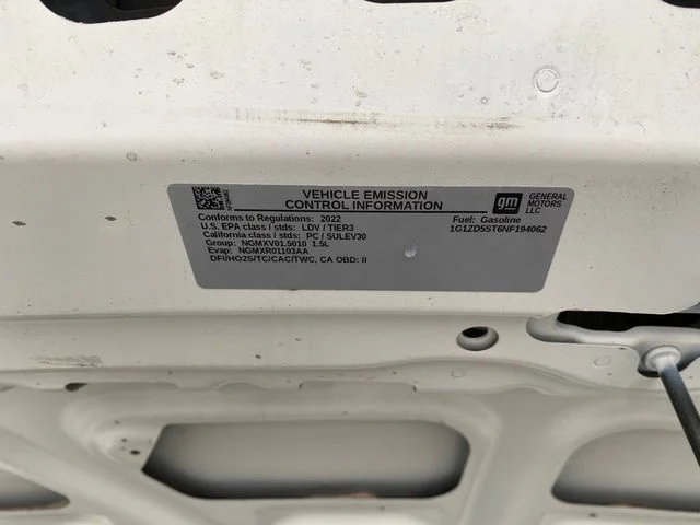 Used 2022 Summit White Chevrolet LT image 4
