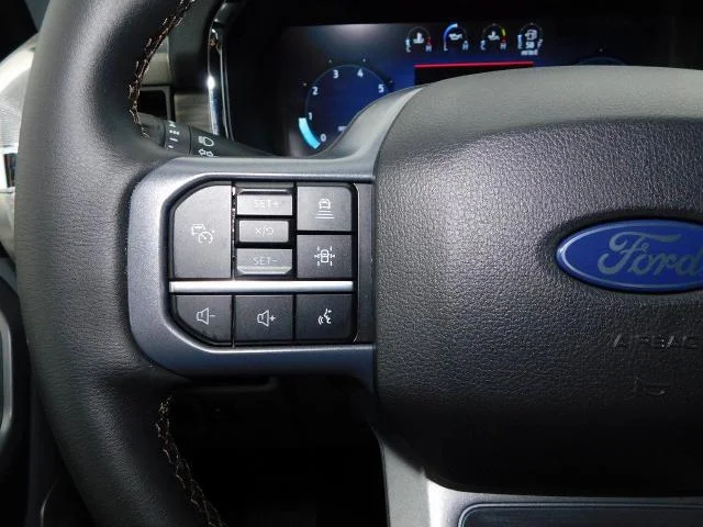New 2026 Star White Metallic Tri-Coat Ford Lariat® image 75