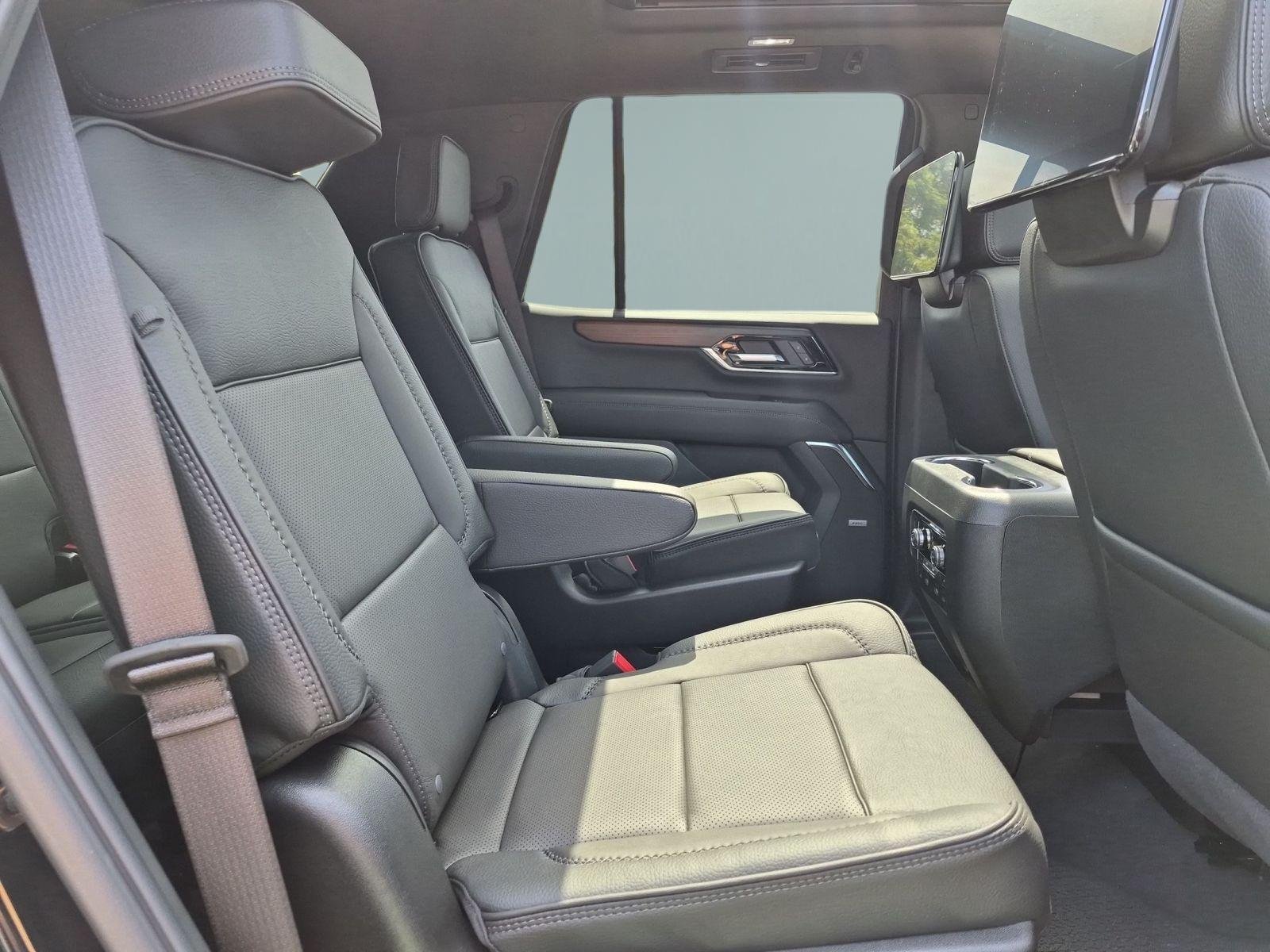 2026 GMC Yukon Denali - Photo 25