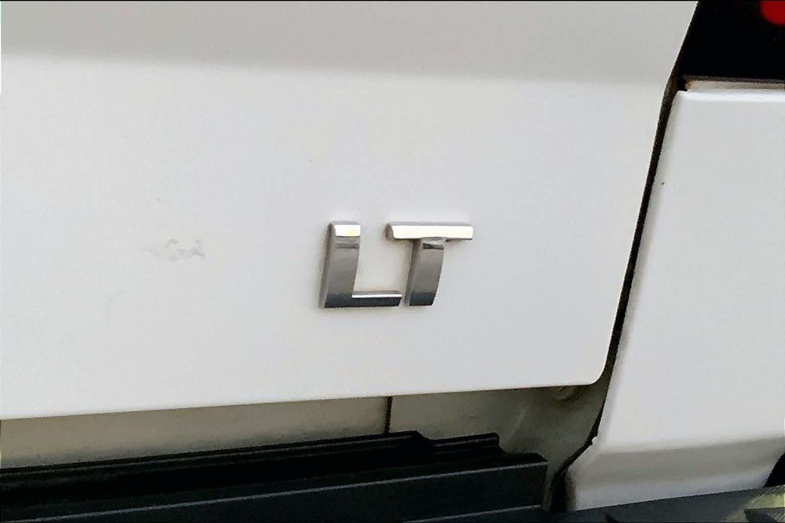 Used 2014 Summit White Chevrolet LT image 9