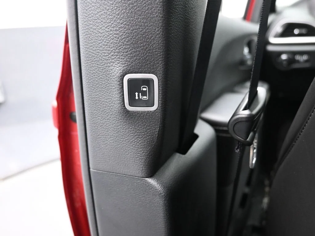 2026 Chrysler Pacifica Select - Photo 17