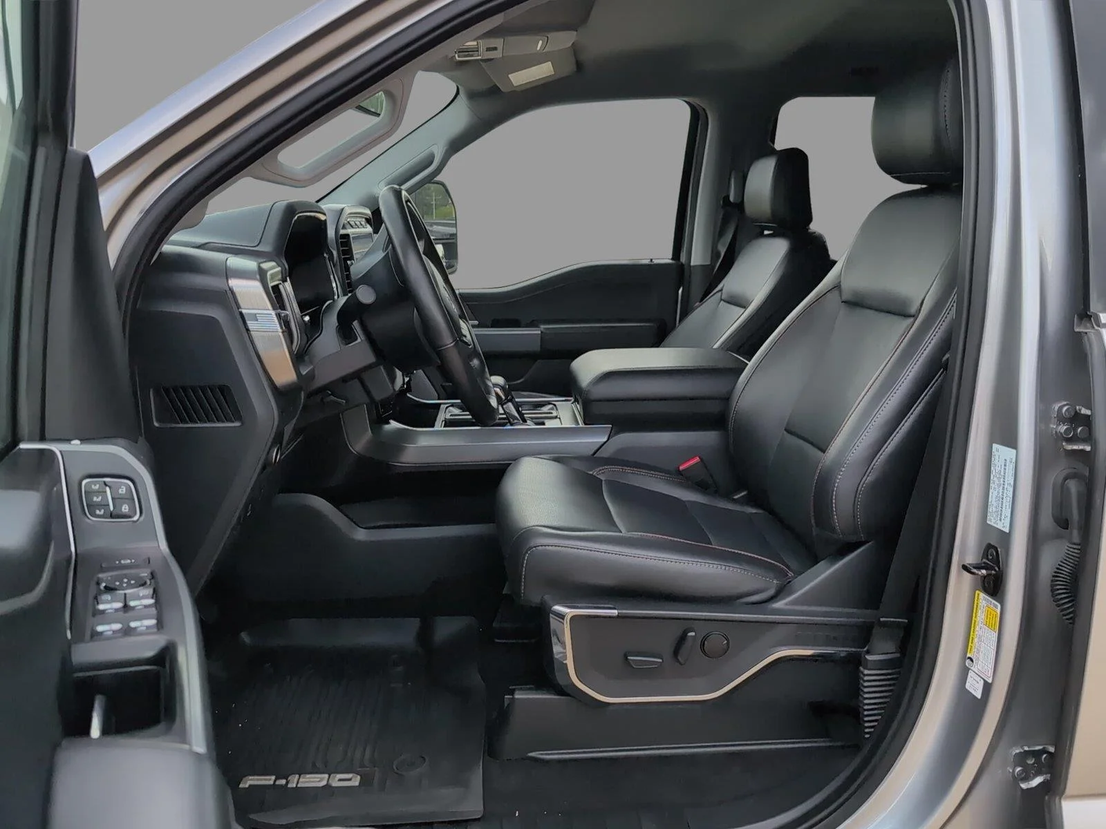 Used 2023 Iconic Silver Metallic Ford LARIAT image 16