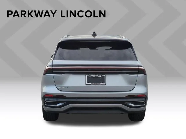 Used 2024 Silver Lincoln Black Label image 4
