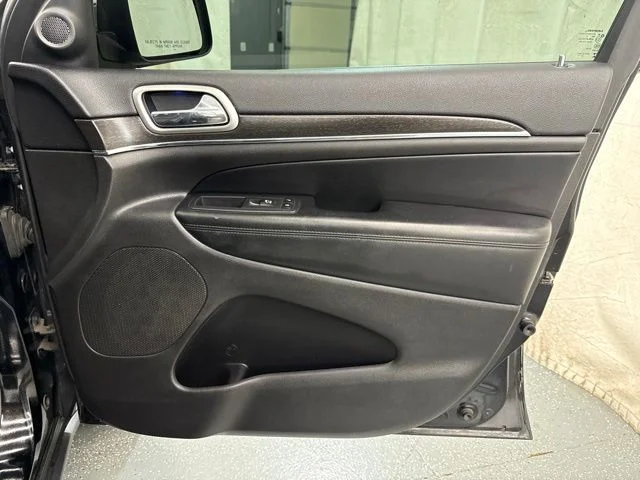 Used 2018 Black Jeep Limited image 15