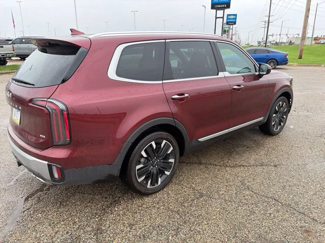Used 2023 Red Kia SX-Prestige image 3