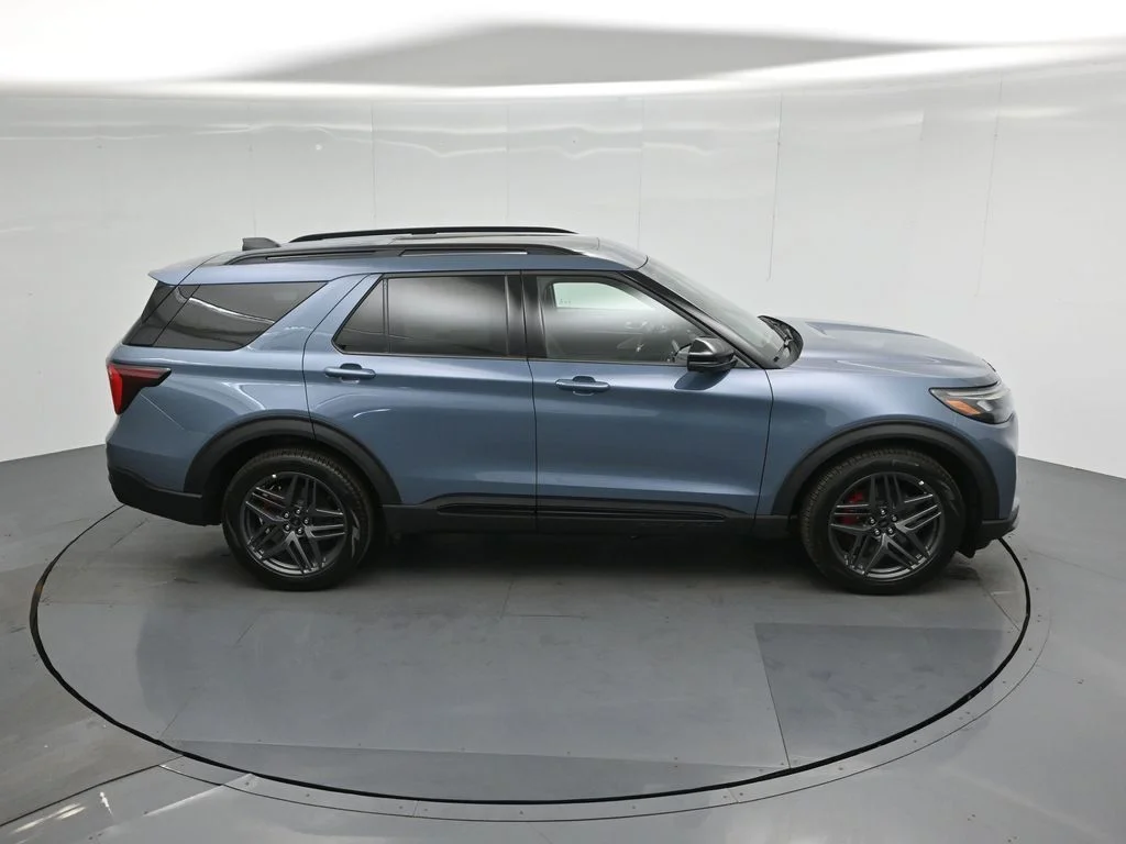 New 2026 Vapor Blue Metallic Ford ST image 43