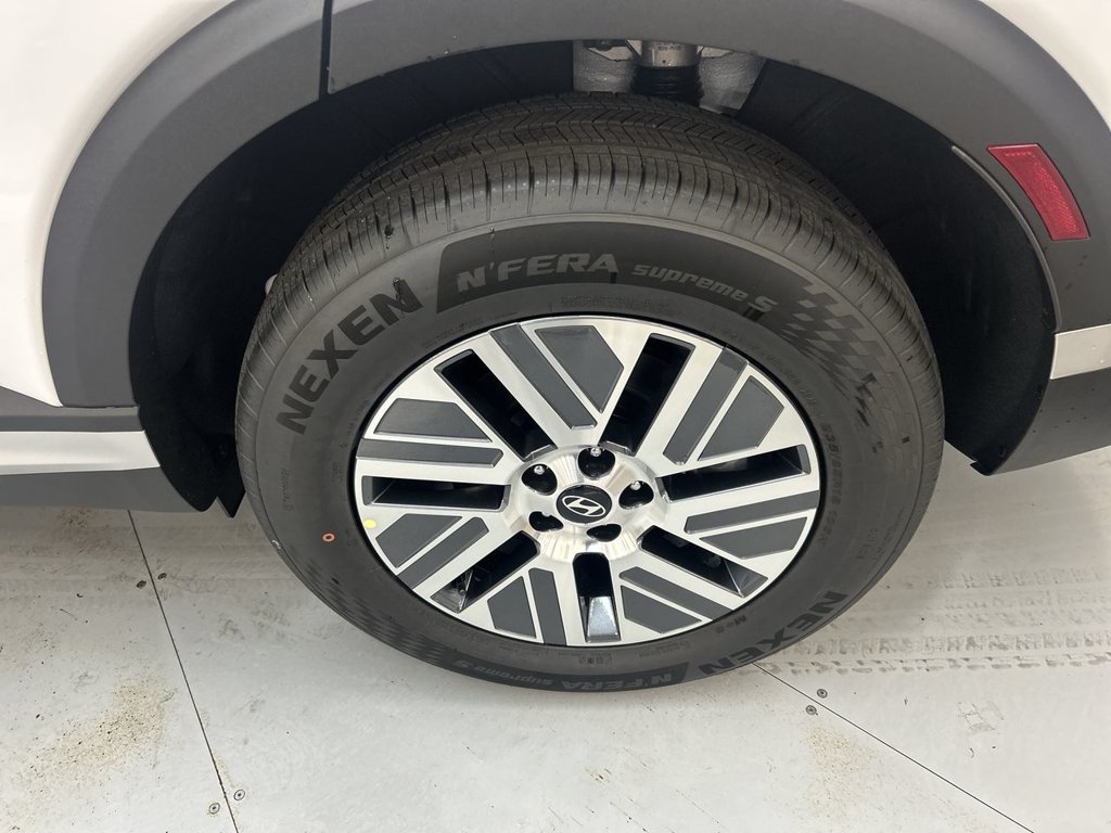 New 2026 White Pearl Hyundai SEL 7P image 33