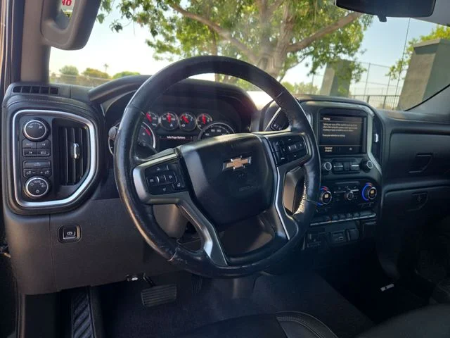 Used 2019 Black Chevrolet LT image 9