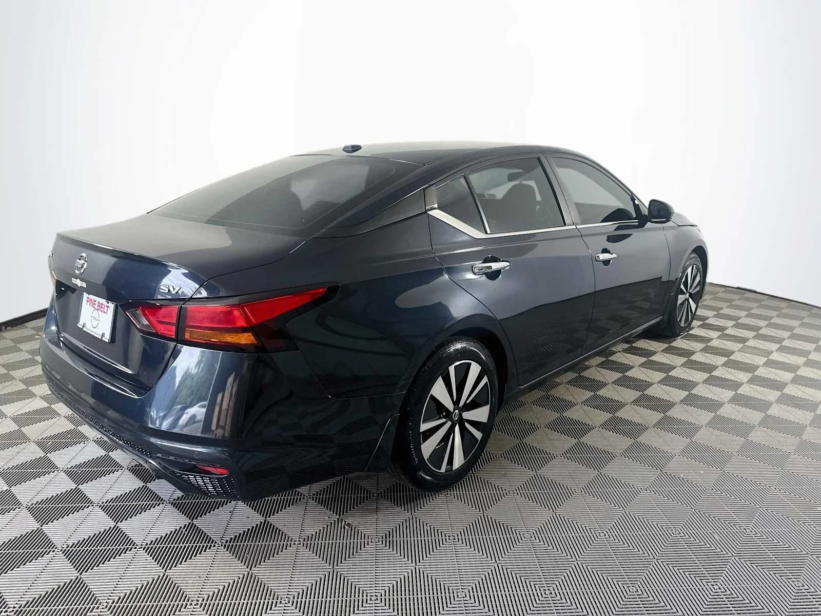 Used 2022 Storm Blue Metallic Nissan 2.5 SV image 4