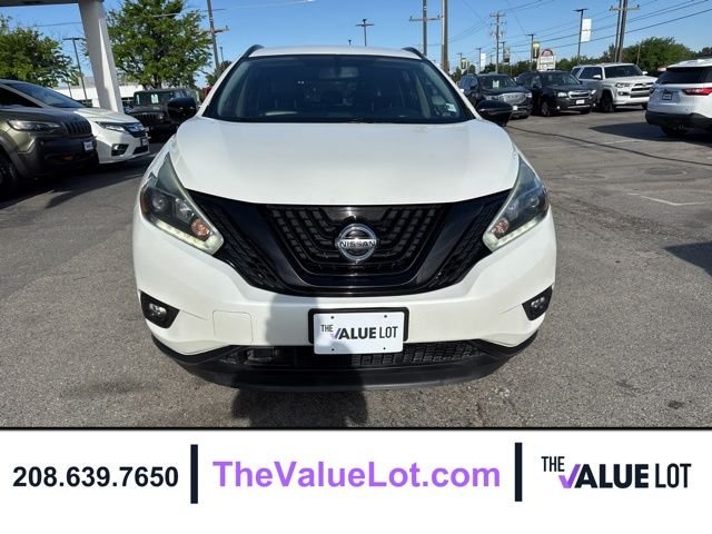 Used 2018 White Nissan SL image 9