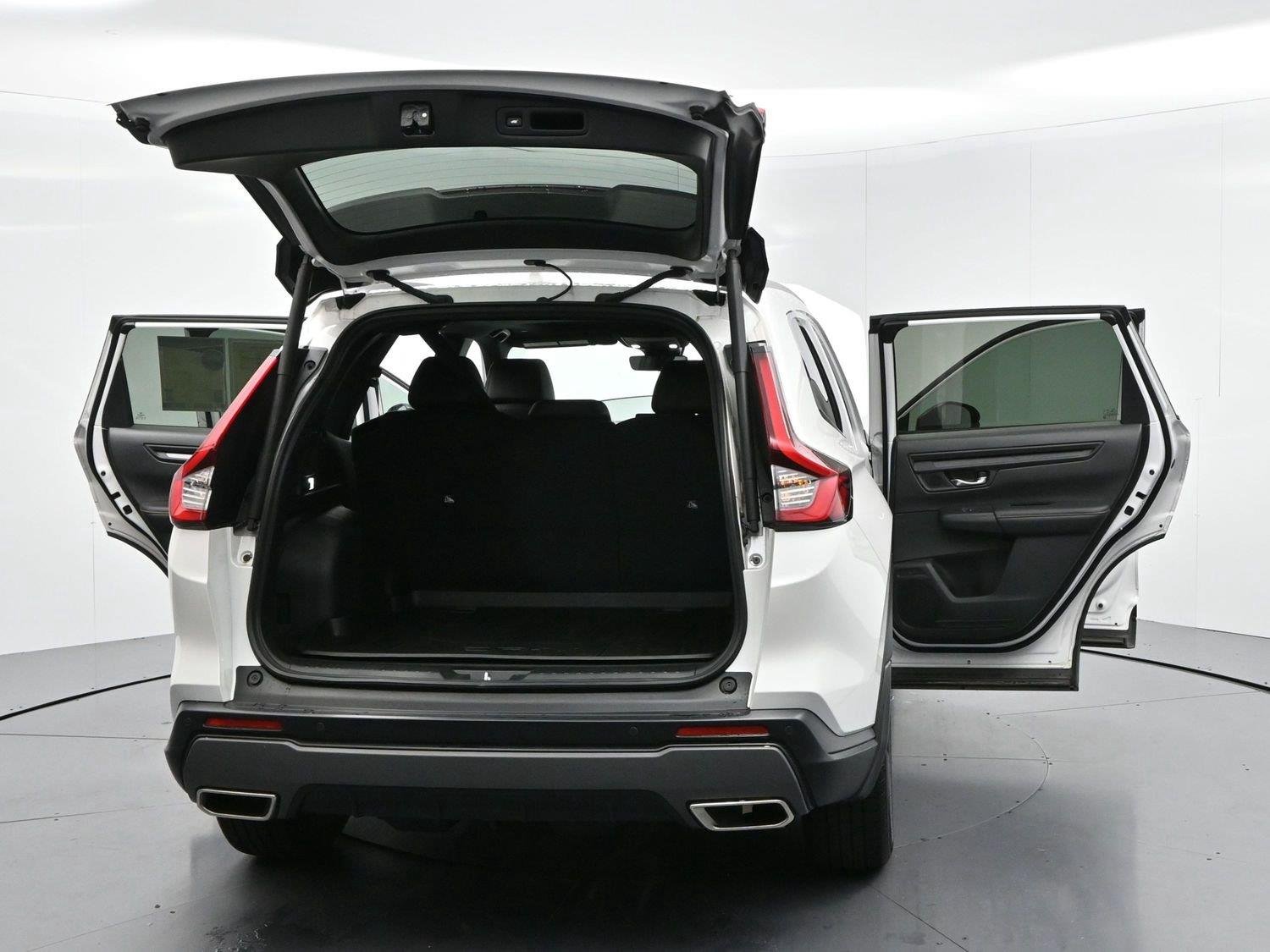 Used 2025 Platinum White Pearl Honda Sport-L image 44