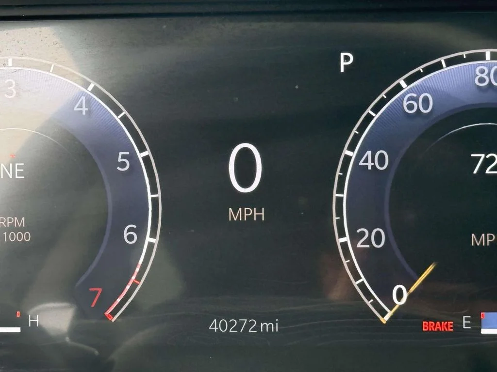 Used 2023 White Jeep Limited image 29