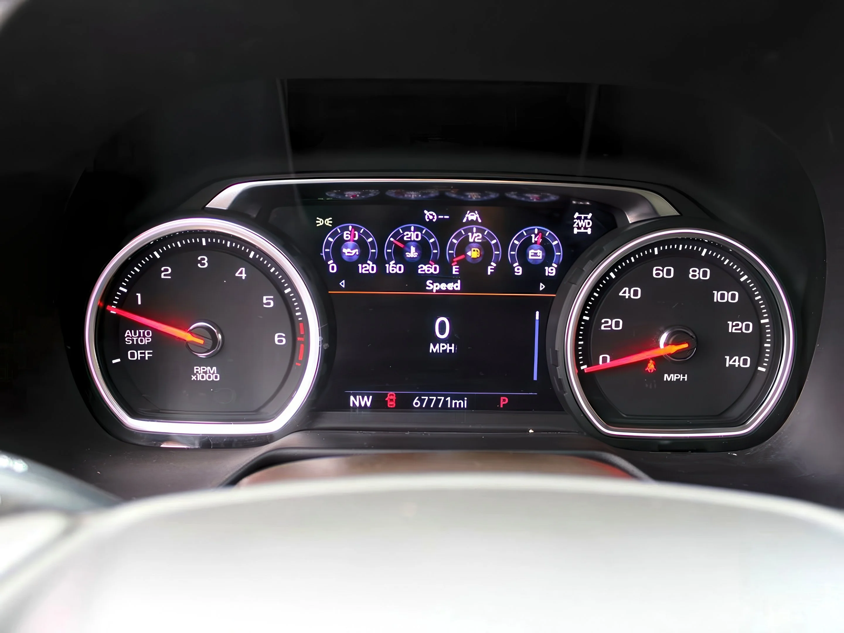 2021 Chevrolet Suburban Z71 - Photo 17