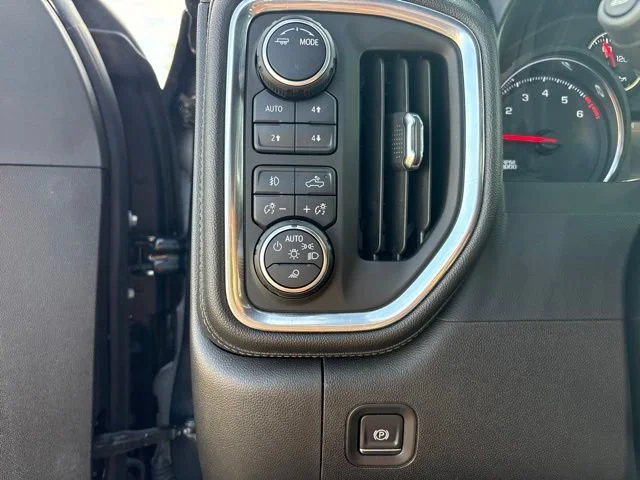 2021 Chevrolet Silverado 2500HD LTZ - Photo 23