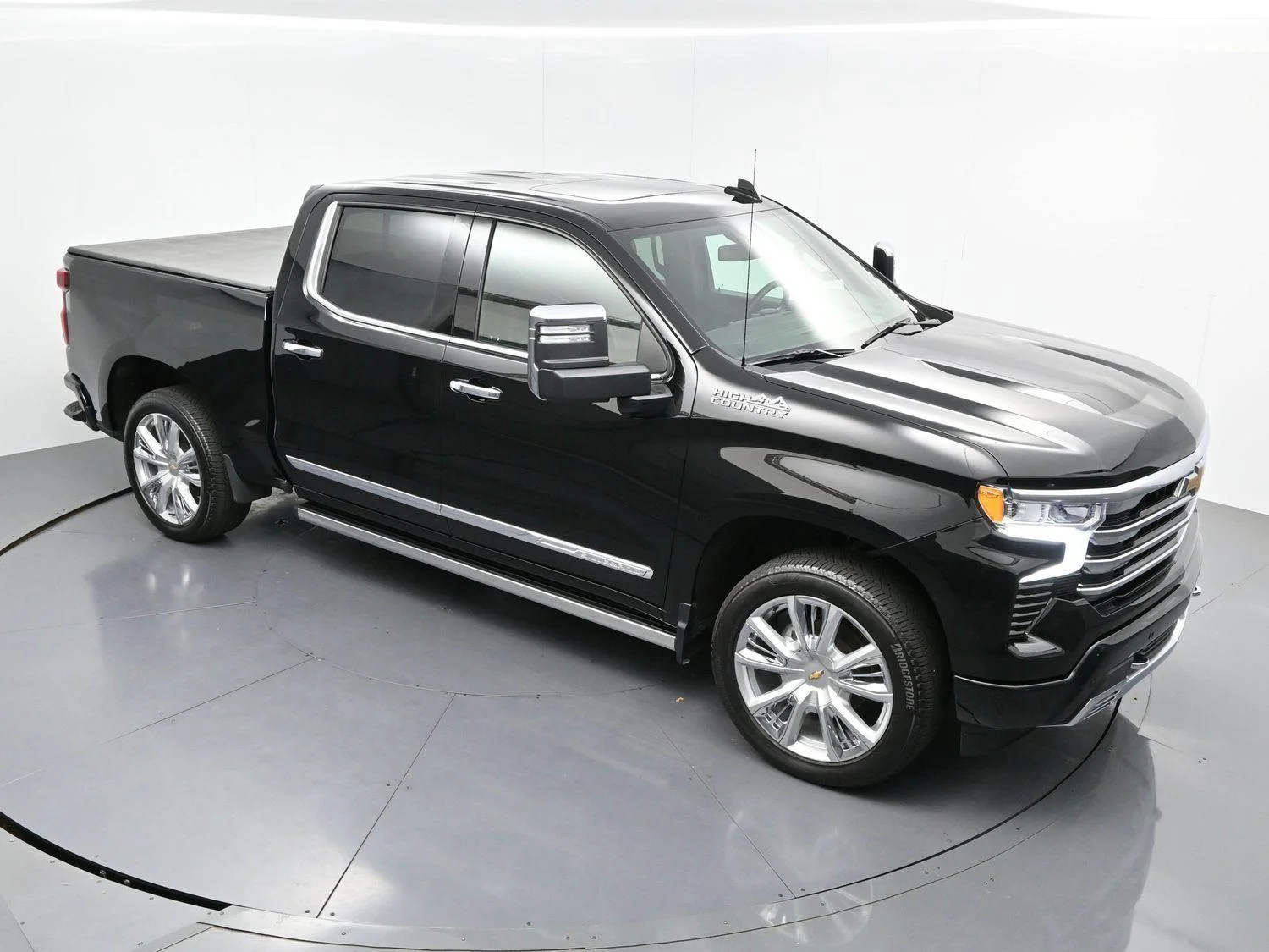 Used 2024 Black Chevrolet High Country image 38